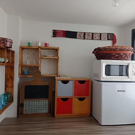 شقة New! Great Location! Vibrant Downtown, Talpiot Market, Flea Market, Carmel Beach, Close To Everywhere حيفا المظهر الخارجي الصورة